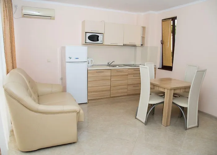 Apartamento Lev Ravda